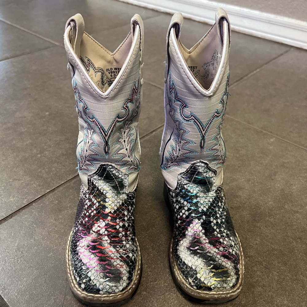 Old West Kids' Snakeskin Pattern Boots - Black, White, Pink